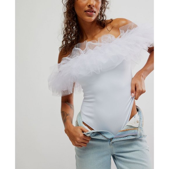 🎉LAST CHANCE🎉 FREE PEOPLE Big Love Bodysuit / White - Picture 5 of 9
